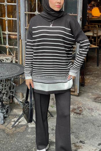 Lamelif Çizgili Triko Tesettür Takım Siyah