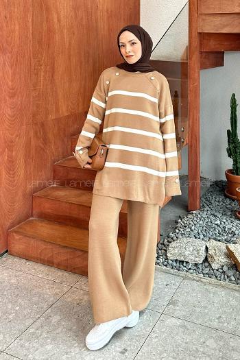 Brown With Milk Crew Neck Long Arm Knitwear Regular Trousers Comfortable Suit