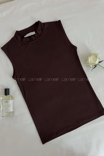 Bitter Brown Crew Neck Zero Arm Combed Fabric Body