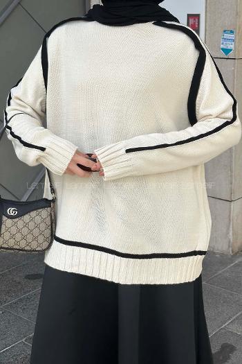 Lamelif Balıkçı Yaka SiyahŞerit Detaylı Kazak Ekru