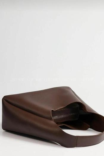 Bitter Brown Buckle Skin Hand Bag Bag