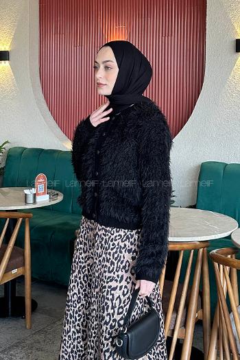 Black Crew Neck Long Arm Acrylic Cardigan