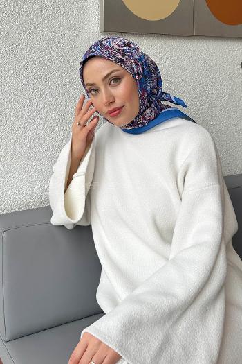 Lamelif Retro Desen kokulu Prime Soft Eşarp İndigo