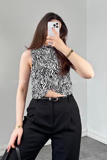 Black Mock Turtle Neck Zero Arm Combed Fabric Body