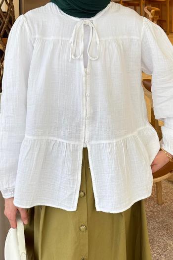 Lamelif V Yaka Kolları Lastikli Müslin Tesettür Gömlek Beyaz