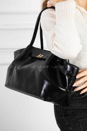 Lamelif Suni Deri Kemer Detaylı Else Kadın Kol Çanta Siyah