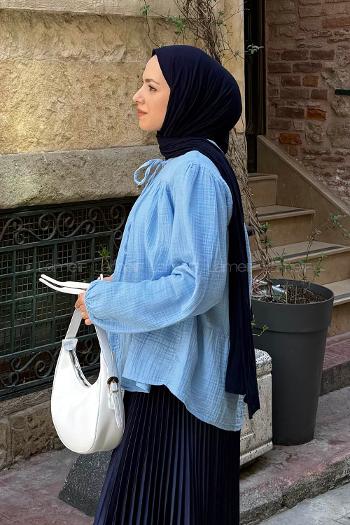 Lamelif V Yaka Kolları Lastikli Müslin Tesettür Gömlek Bebe Mavisi