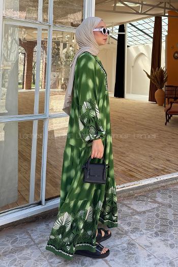 Lamelif Düğmeli Yarasa Kol Etnik Desen Tesettür Elbise Yeşil