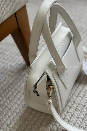 White Buckle Skin Hand Bag Bag