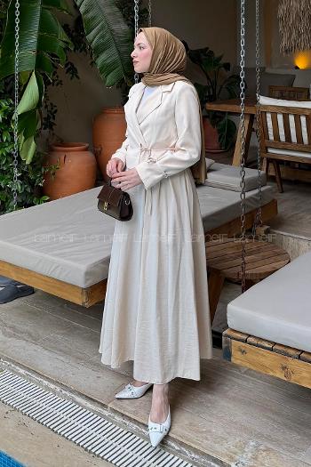 Lamelif Çift Yakalı Takım Krem