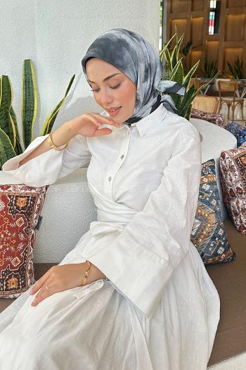 Lamelif Batik Çiçek Desen Soft Eşarp Siyah