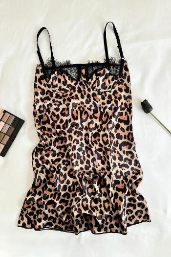 Lamelif Dantelli Saten Gecelik