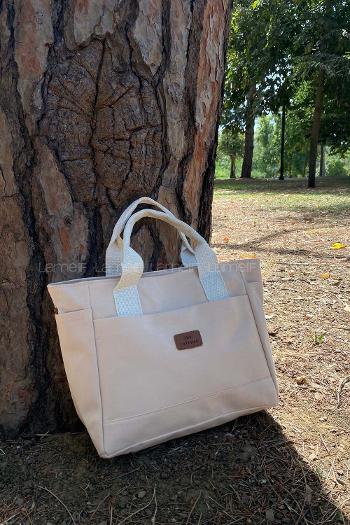 Cream Buckle Skin Hand Bag Bag