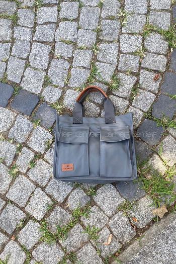 Lamelif Önü Çift Cepli Astarlı A kalite Saten Çanta Gri