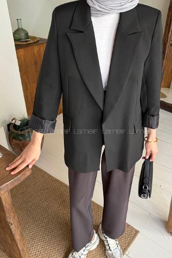 Lamelif Çizgili Astarlı Tesettür Ceket Siyah