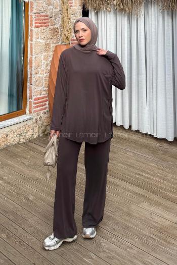 Lamelif Yan Yırtmaç Detaylı Takım Kahverengi