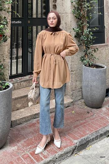 Lamelif Omuz Büzgü Detaylı Tunik Karamel