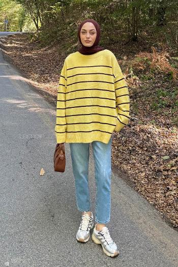 Lamelif Çizgili Triko Kazak Sarı