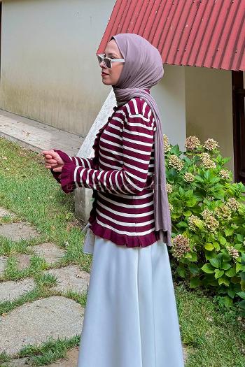 Claret Red Neckband Long Arm Acrylic Cardigan
