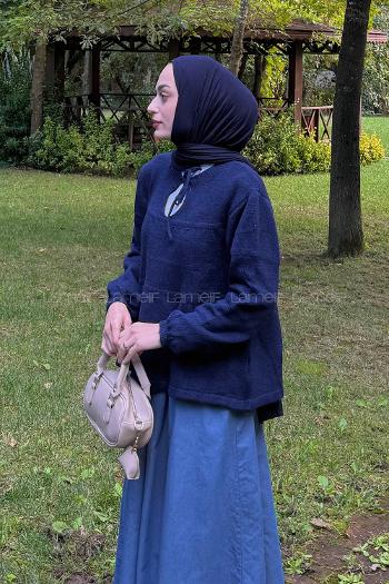 Lamelif Yakası Bağcıklı Triko Kazak Lacivert