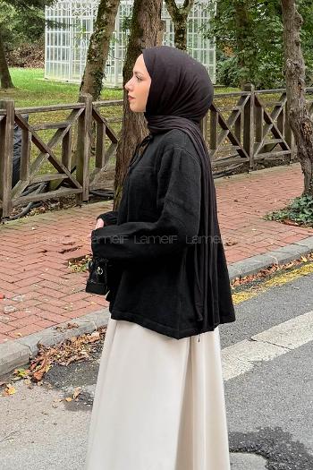 Black Normal Neck Long Arm Jumper