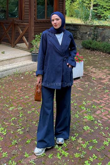 Lamelif Yan Bağlama Detaylı Pantolonlu Takım Lacivert