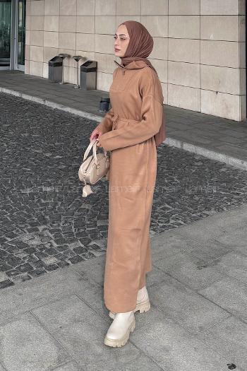 Lamelif Fermuar Detaylı Triko Elbise Camel