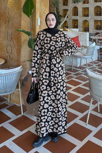 Lamelif Leopar Detaylı Triko Elbise Leopar Desen