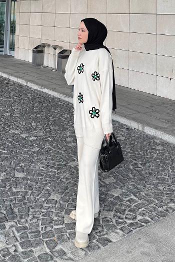 Beige Crew Neck Long Arm Acrylic Regular Trousers Comfortable Suit