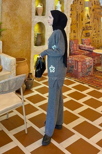 Lamelif İnci Detaylı Triko Takım Füme