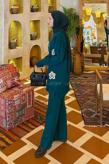 Emerald Green Crew Neck Long Arm Acrylic Regular Trousers Comfortable Suit