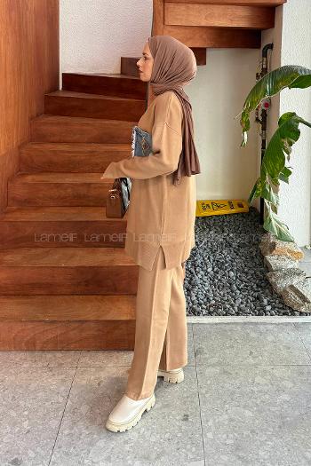 Lamelif Cep Detaylı Triko Takım Camel