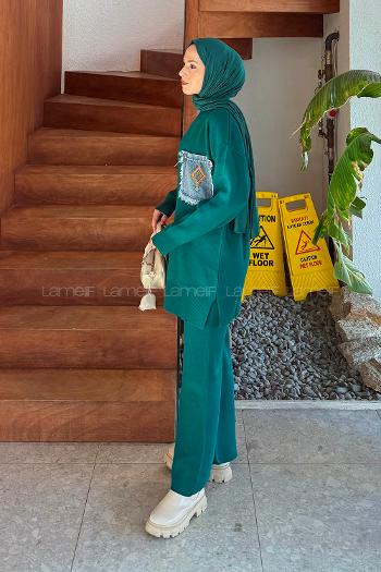 Lamelif Cep Detaylı Triko Takım Zümrüt