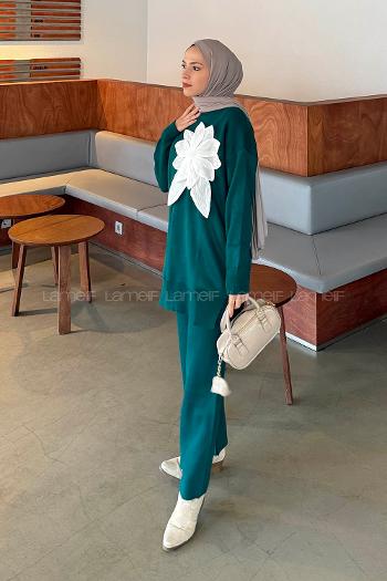 Emerald Green Neckband Long Arm Acrylic Knitwear Regular Trousers Comfortable Suit