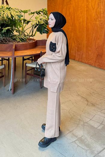 Camel Crew Neck Long Arm Knitwear Regular Trousers Comfortable Suit