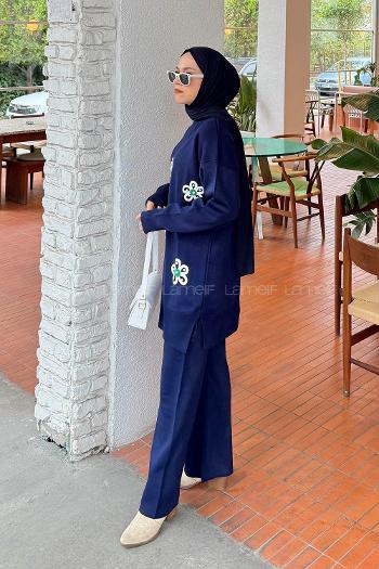 Lamelif İnci Detaylı Triko Takım Lacivert