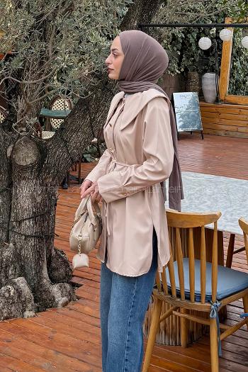 Lamelif Sivri Yaka Gömlek Krem