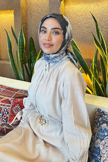 Lamelif Çiçek Desen Bambu Eşarp Siyah Gri