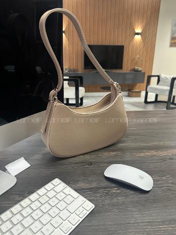 Kadın Kemer Aksesuarlı Baget Omuz Çantası 