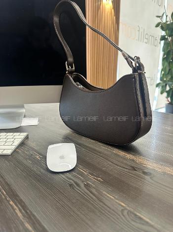 Kadın Kemer Aksesuarlı Baget Omuz Çantası 