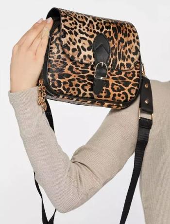 Lamelif 4 Gözlü Kapak Detaylı Kolon Askılı Bayan Çapraz Çanta Leopar