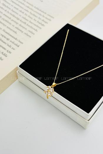 Lamelif Gold Kristal Taşlı Zirkon Şans Yoncası Kolye