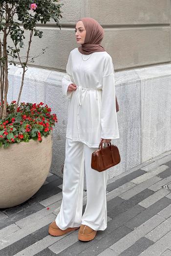 Lamelif Yırtmaçlı İkili Takım Beyaz