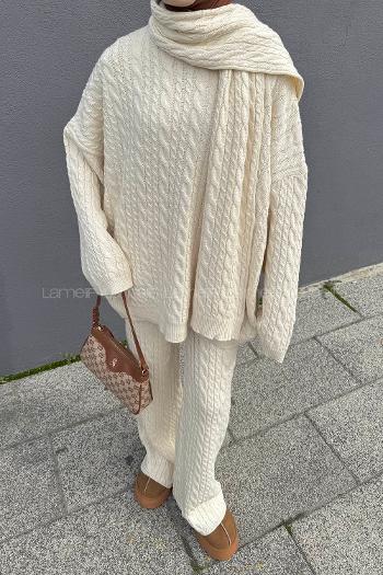 Stone Crew Neck Long Arm Acrylic Regular Trousers Comfortable Suit