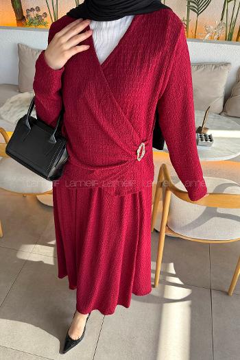 Lamelif Broş Detaylı Etekli Takım Bordo