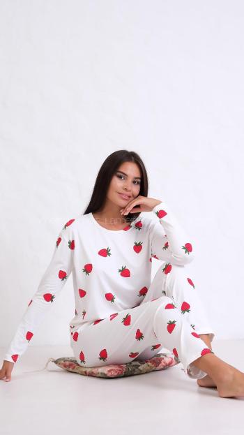 Lamelif Çilek Desenli Pijama Takımı