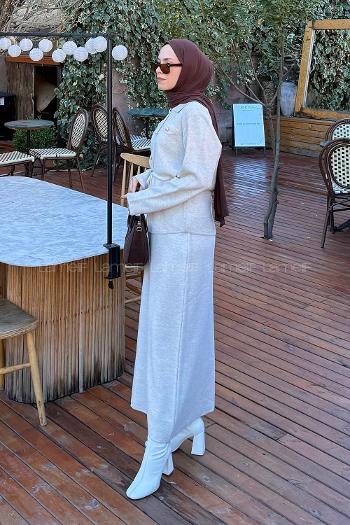 Beige Shirt Collar Long Arm Acrylic Straight Skirt Suit