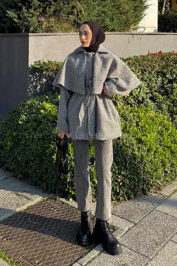 Lamelif Bağlama Detaylı Pelerinli Kaban Gri