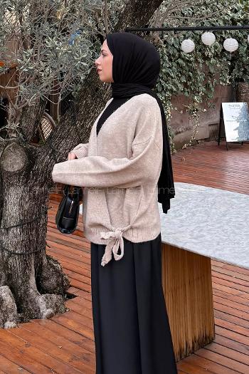 Lamelif Fiyonklu Triko Hırka Bej