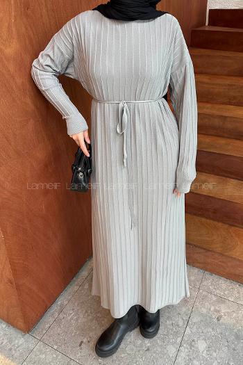 Lamelif Dikiş Detaylı Tesettür Elbise Gri